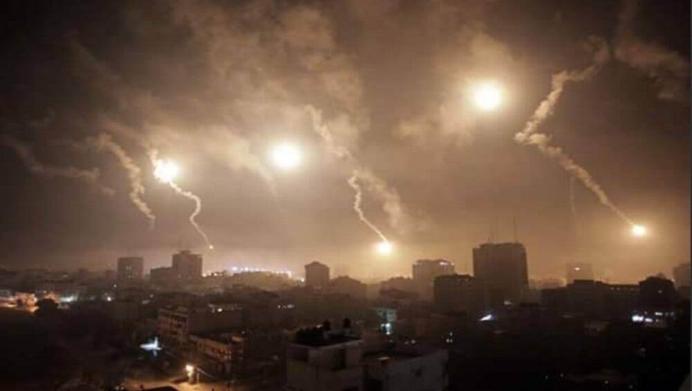 US-Iran Conflict: इराकमधील अमेरिकी दूतावासाजवळ क्षेपणास्त्र हल्ला US-Iran Conflict: इराकमधील अमेरिकी दूतावासाजवळ क्षेपणास्त्र हल्ला
