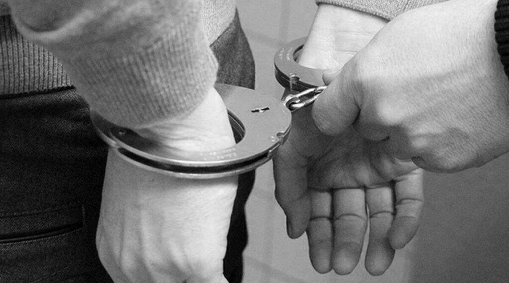 दिल्लीत ISIS च्या 3 दहशतवाद्यांना अटक, 26 जानेवारीला हल्ला करण्याचा रचला होता कट दिल्लीत ISIS च्या 3 दहशतवाद्यांना अटक, 26 जानेवारीला हल्ला करण्याचा रचला होता कट
