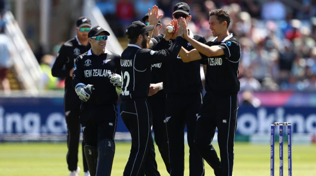 India Tour Of New Zealand: टीम इंडियाविरुद्ध टी-20 मालिकेतून टॉम लॅथम Out, ट्रेंट बोल्ट याच्या संभ्रम India Tour Of New Zealand: टीम इंडियाविरुद्ध टी-20 मालिकेतून टॉम लॅथम Out, ट्रेंट बोल्ट याच्या संभ्रम