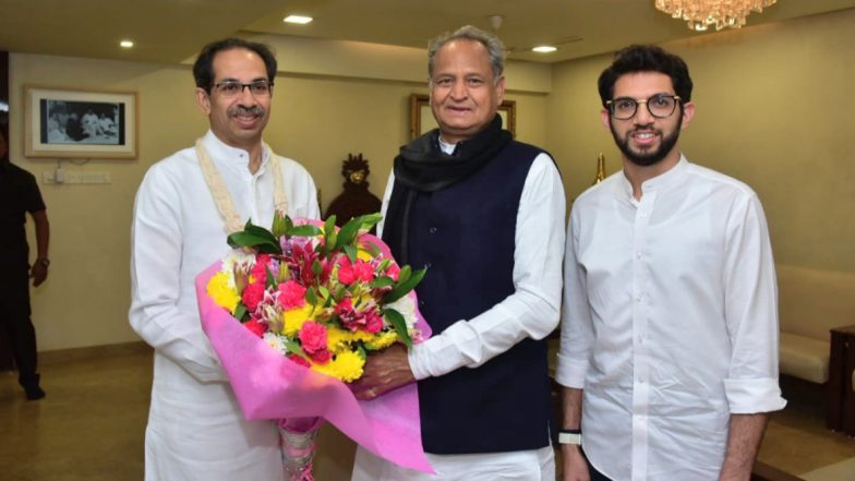 मुंबई: उद्धव ठाकरे, अशोक गहलोत या दोन मुख्यमंत्र्यांमध्ये महत्त्वाची बैठक; 'मातोश्री' येथे चर्चा