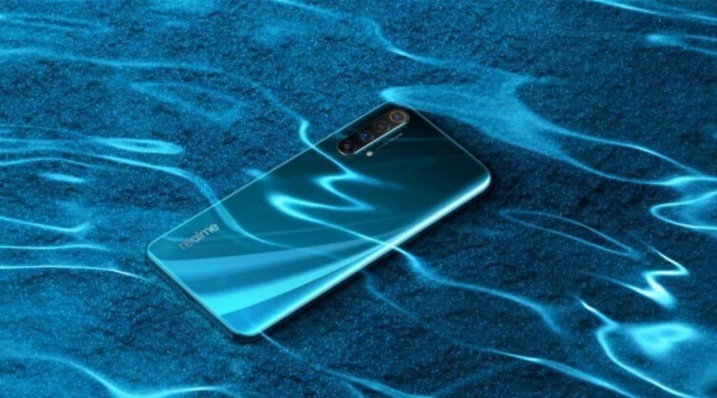 Realme कंपनीचा पहिला 5G स्मार्टफोन लॉन्च, युजर्सला 5 कॅमेऱ्यासह मिळणार दमदार फिचर्स Realme कंपनीचा पहिला 5G स्मार्टफोन लॉन्च, युजर्सला 5 कॅमेऱ्यासह मिळणार दमदार फिचर्स