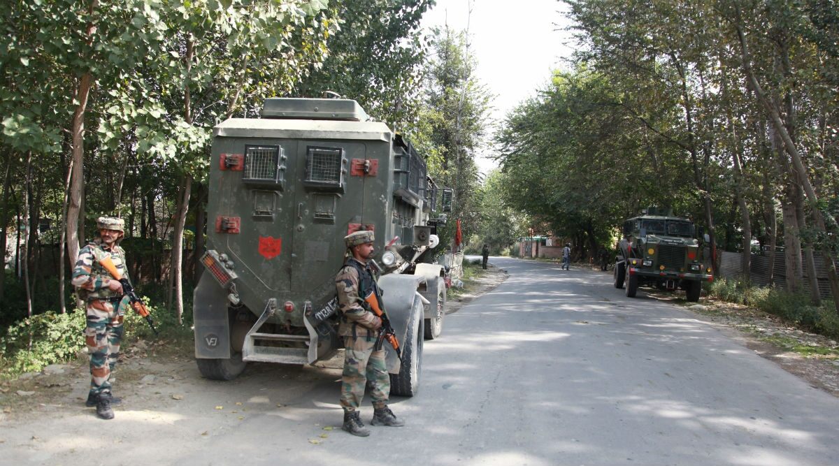 Jammu-Kashmir : किश्तवाडमध्ये सुरक्षा दल आणि दहशतवाद्यांमध्ये चकमक, एक जवान शहीद