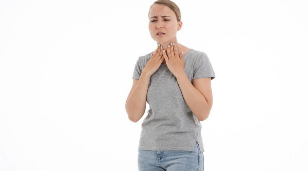 Winter Health Tips: घसादुखी वर 'हे' झटपट घरगुती उपाय नक्की येतील कामी Winter Health Tips: घसादुखी वर 'हे' झटपट घरगुती उपाय नक्की येतील कामी