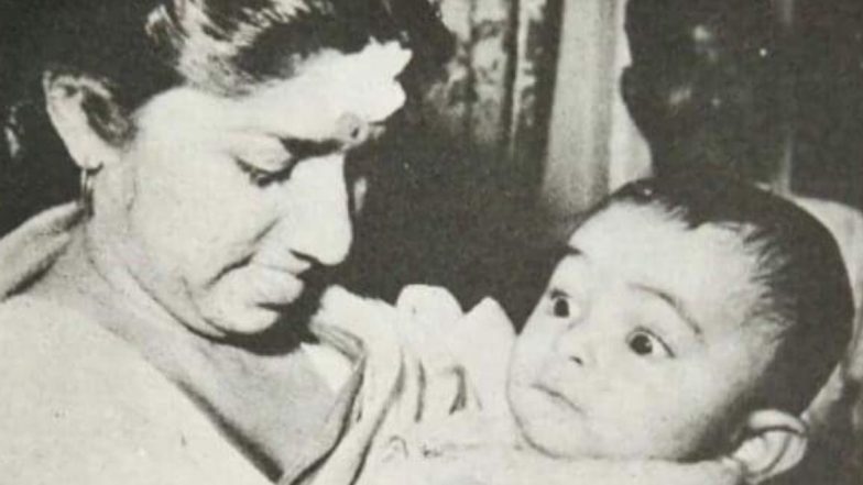 ज्येष्ठ अभिनेते ऋषि कपूर यांनी स्वरसम्राज्ञी लता मंगेशकर यांच्या सोबतचा शेअर केला बालपणीचा फोटो, दीदींनी दिली यावर भावूक प्रतिक्रिया, नक्की वाचा