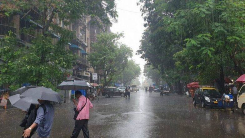 Pune Weather Update: पुणे येथे तिस‍‍‍‍र्‍या दिवशी पावसाचा जोर कायम; पिंपरी चिंचवड मध्ये सुद्धा ढगाळ वातावरण (Watch Video)