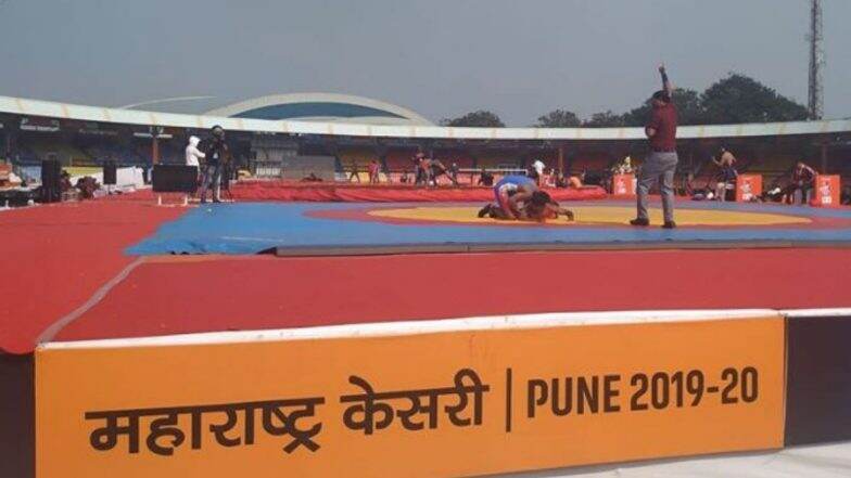 Maharashtra Kesari 2019-20 Day 1 Live Streaming: 'рдорд╣рд╛рд░рд╛рд╕рд╖реНрдЯреНрд░ рдХреЗрд╕рд░реА рдХреБрд╕реНрддреА' рд╕реНрдкрд░реНрдзреЗрд▓рд╛ рдЖрдЬрдкрд╛рд╕реВрди рд╕реБрд░реВрд╡рд╛рдд; рдЗрдереЗ рдкрд╣рд╛ рд▓рд╛рдИрд╡реНрд╣ рд╕реНрдЯреНрд░рд┐рдорд┐рдВреЪ