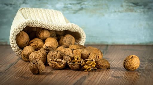 Health Benefits Of Walnuts: अक्रोड खाण्याचे 'हे' आरोग्यदायी फायदे तुम्हाला माहित आहेत का? जाणून घ्या Health Benefits Of Walnuts: अक्रोड खाण्याचे 'हे' आरोग्यदायी फायदे तुम्हाला माहित आहेत का? जाणून घ्या