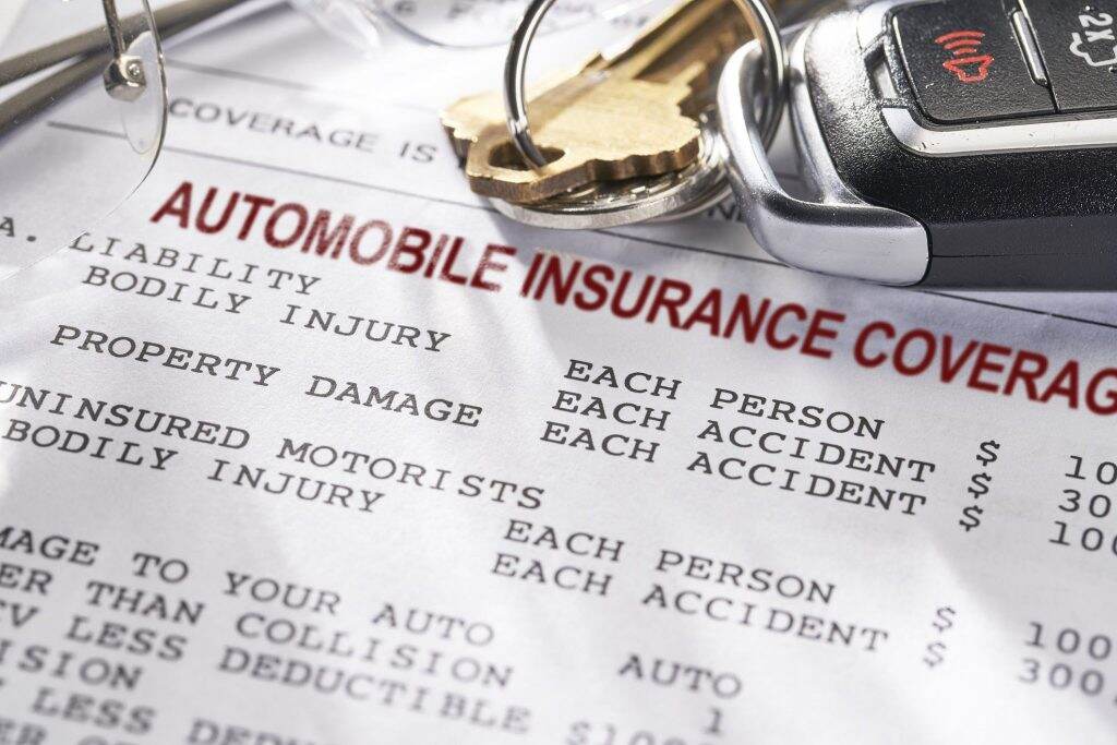 बाइक आणि स्कूटरचा Insurance काढण्यापूर्वी 'या' गोष्टी जरुर लक्षात ठेवा अन्यथा होईल नुकसान बाइक आणि स्कूटरचा Insurance काढण्यापूर्वी 'या' गोष्टी जरुर लक्षात ठेवा अन्यथा होईल नुकसान