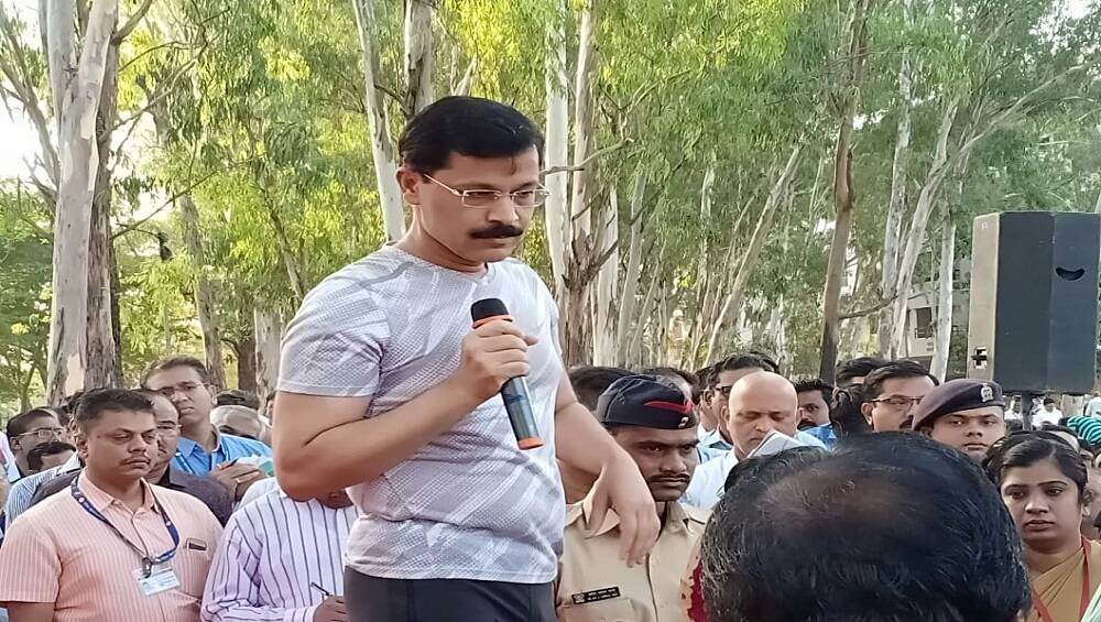 ठाकरे सरकारने केल्या वरिष्ठ अधिकाऱ्यांच्या बदल्या; तुकाराम मुंढे यांची नागपूर महानगरपालिका आयुक्तपदी नियुक्ती ठाकरे सरकारने केल्या वरिष्ठ अधिकाऱ्यांच्या बदल्या; तुकाराम मुंढे यांची नागपूर महानगरपालिका आयुक्तपदी नियुक्ती