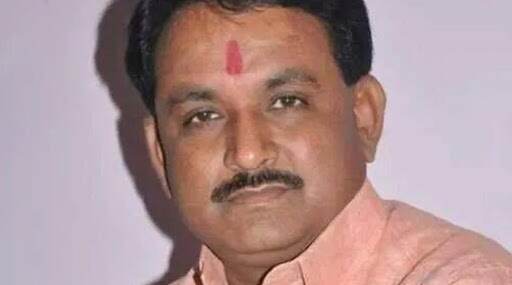 शिवसेना आमदार संजय रायमुलकर यांच्या वाहनाला अपघात; 3 जण जखमी शिवसेना आमदार संजय रायमुलकर यांच्या वाहनाला अपघात; 3 जण जखमी