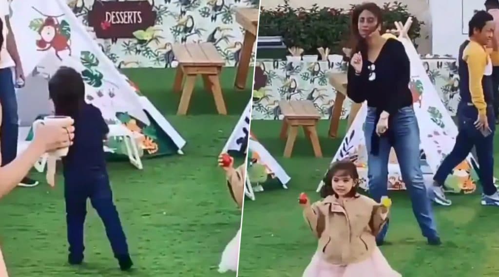 करीना कपूर खान आणि मुलगा तैमूर चा 'Baby Shark do do' गाण्यावरील क्युट डान्स सोशल मिडियावर व्हायरल, Watch Video करीना कपूर खान आणि मुलगा तैमूर चा 'Baby Shark do do' गाण्यावरील क्युट डान्स सोशल मिडियावर व्हायरल, Watch Video