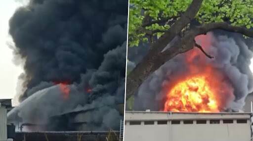 Dombivali Fire: डोंबिवलीत एमआयडीसीतील केमिकल कंपनीला भीषण आग; अग्निशमन दलाच्या 8 गाड्या घटनास्थळी दाखल Dombivali Fire: डोंबिवलीत एमआयडीसीतील केमिकल कंपनीला भीषण आग; अग्निशमन दलाच्या 8 गाड्या घटनास्थळी दाखल
