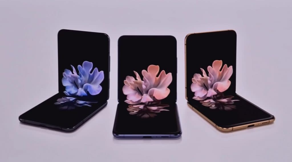 Samsung Galaxy Z Flip ची प्री बुकिंग आजपासून सुरु, किंमत ऐकून तुमचे ही डोळे चक्रावतील Samsung Galaxy Z Flip ची प्री बुकिंग आजपासून सुरु, किंमत ऐकून तुमचे ही डोळे चक्रावतील