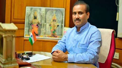 Coronarvirus: मुंबई आंतरराष्ट्रीय विमानतळावर आतापर्यंत 53 हजार 981 प्रवाशांची तपासणी; 2 संशयित रुग्ण आढळल्याचे आरोग्यमंत्री राजेश टोपे यांची माहिती Coronarvirus: मुंबई आंतरराष्ट्रीय विमानतळावर आतापर्यंत 53 हजार 981 प्रवाशांची तपासणी; 2 संशयित रुग्ण आढळल्याचे आरोग्यमंत्री राजेश टोपे यांची माहिती
