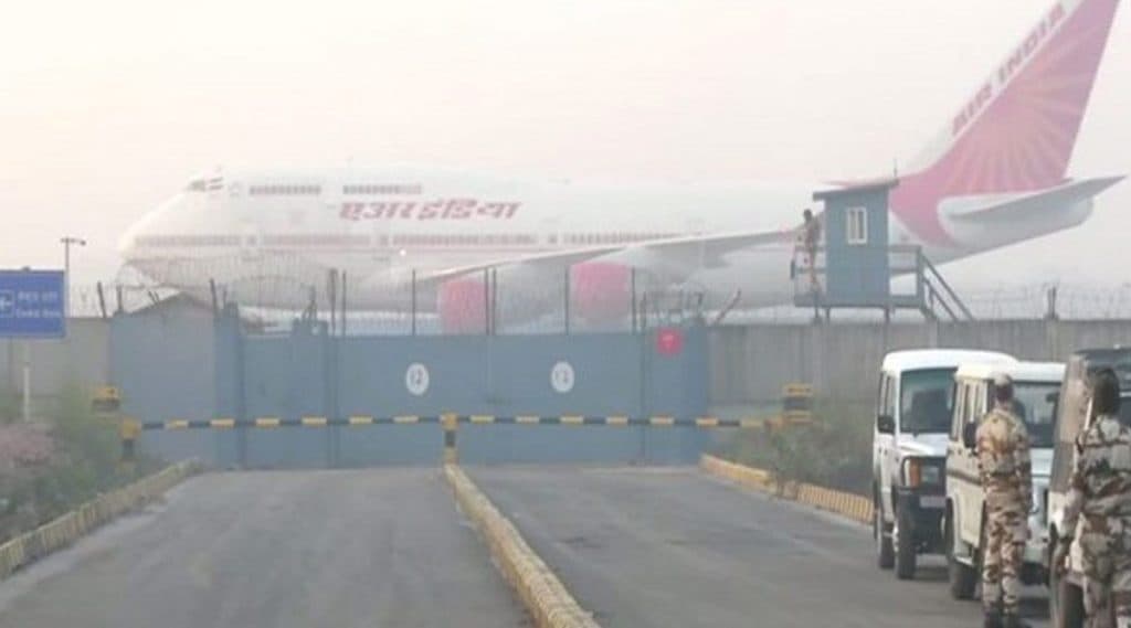 Coronavirus Outbreak: चीनमधून भारतीयांच्या सुटकेसाठी Air India चं दुसरं विशेष विमान आज होणार रवाना Coronavirus Outbreak: चीनमधून भारतीयांच्या सुटकेसाठी Air India चं दुसरं विशेष विमान आज होणार रवाना