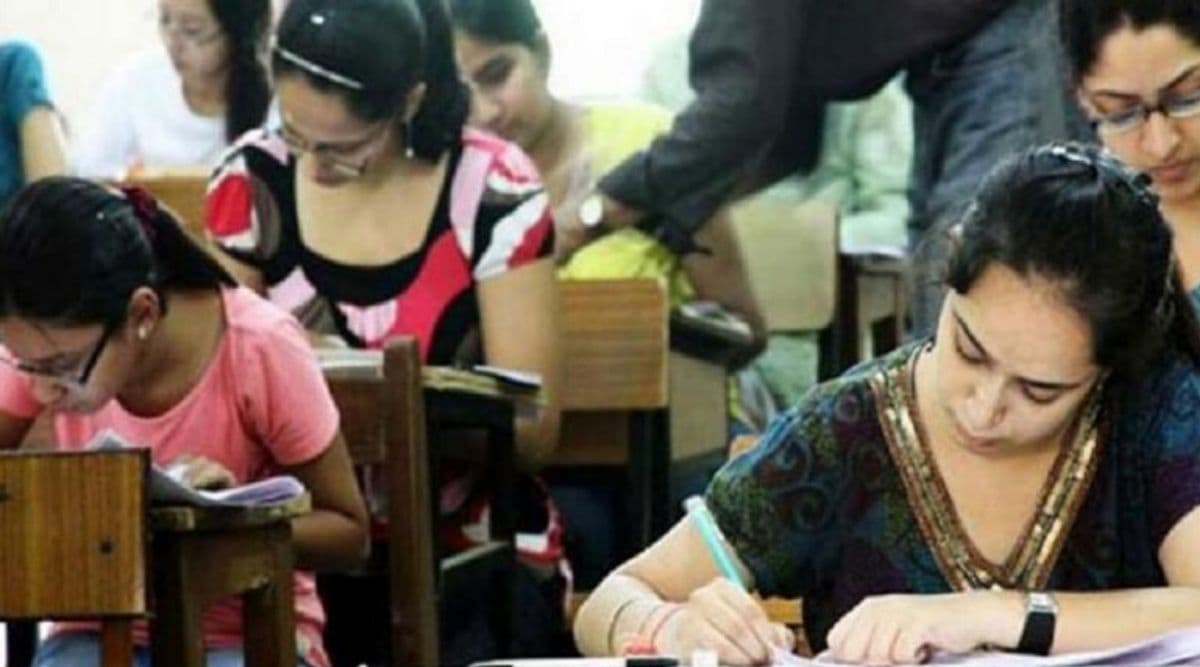 SSC, HSC Exams 2021 मे महिन्यापूर्वी घेणे शक्य नाही- शालेय शिक्षणमंत्री वर्षा गायकवाड SSC, HSC Exams 2021 मे महिन्यापूर्वी घेणे शक्य नाही- शालेय शिक्षणमंत्री वर्षा गायकवाड
