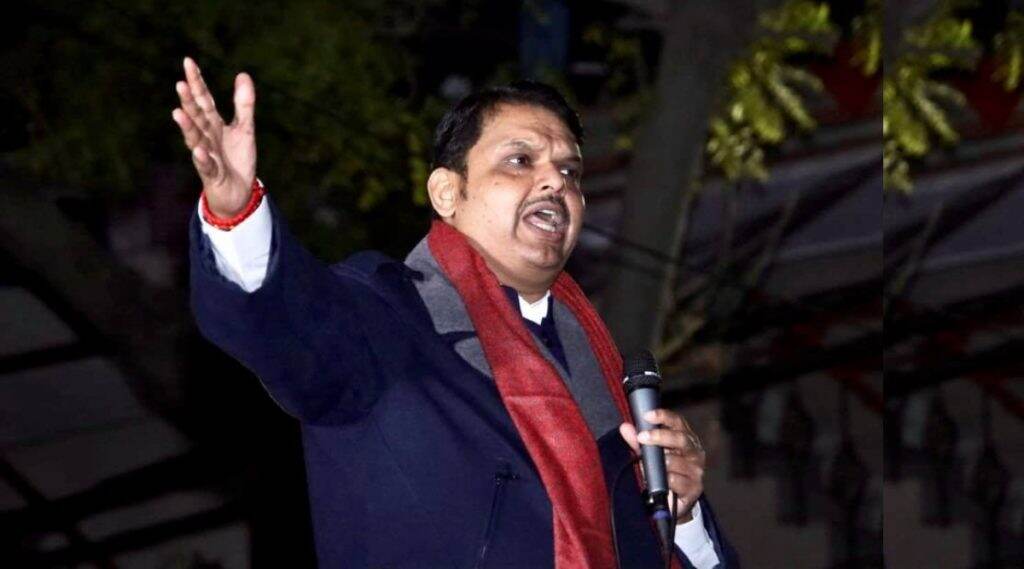 महाविकास आघाडीने स्वतःमधील सुसंवाद वाढवावा,तोपर्यंत चहापानाला भाजप जाणार नाही: देवेंद्र फडणवीस महाविकास आघाडीने स्वतःमधील सुसंवाद वाढवावा,तोपर्यंत चहापानाला भाजप जाणार नाही: देवेंद्र फडणवीस