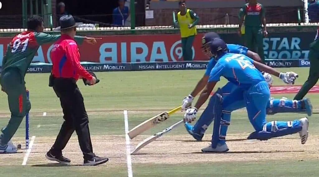 U19 World Cup 2020 Final: बांग्लादेशविरुद्ध ध्रुव जुरेल अनोख्या पद्धतीने झाला आऊट, आठवड्यात दुसऱ्यांदा घटली अशी चक्रावणारी घटना (Video) U19 World Cup 2020 Final: बांग्लादेशविरुद्ध ध्रुव जुरेल अनोख्या पद्धतीने झाला आऊट, आठवड्यात दुसऱ्यांदा घटली अशी चक्रावणारी घटना (Video)