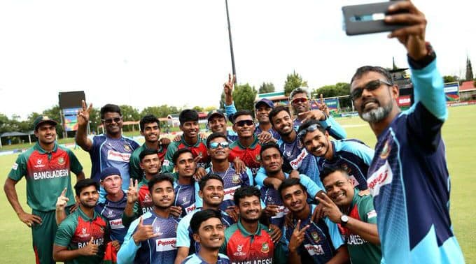 ICC U19 World Cup: न्यूझीलंडला पराभूत करून बांग्लादेश प्रथमच फायनलमध्ये; भारताशी असेल अंतिम सामना ICC U19 World Cup: न्यूझीलंडला पराभूत करून बांग्लादेश प्रथमच फायनलमध्ये; भारताशी असेल अंतिम सामना