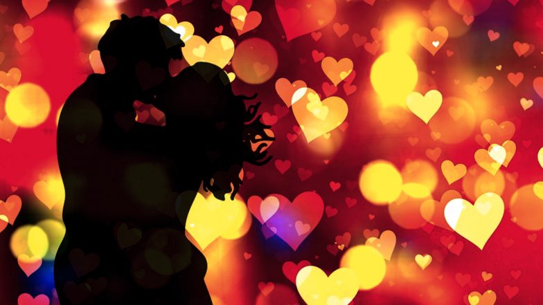 Kiss Day 2020 Gift Ideas: 'व्हॅलेंटाईन विक'मध्ये आपल्या जोडीदालाला द्या हे खास गिफ्ट आणि साजरा करा 'किस डे'