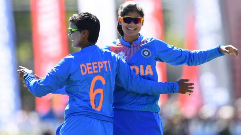 IND vs SL, Women's T20 World Cup 2020: राधा यादवने घेतल्या 4 विकेट्स, श्रीलंका महिला टीमने दिले भारताला दिले 114 धावांचे लक्ष्य