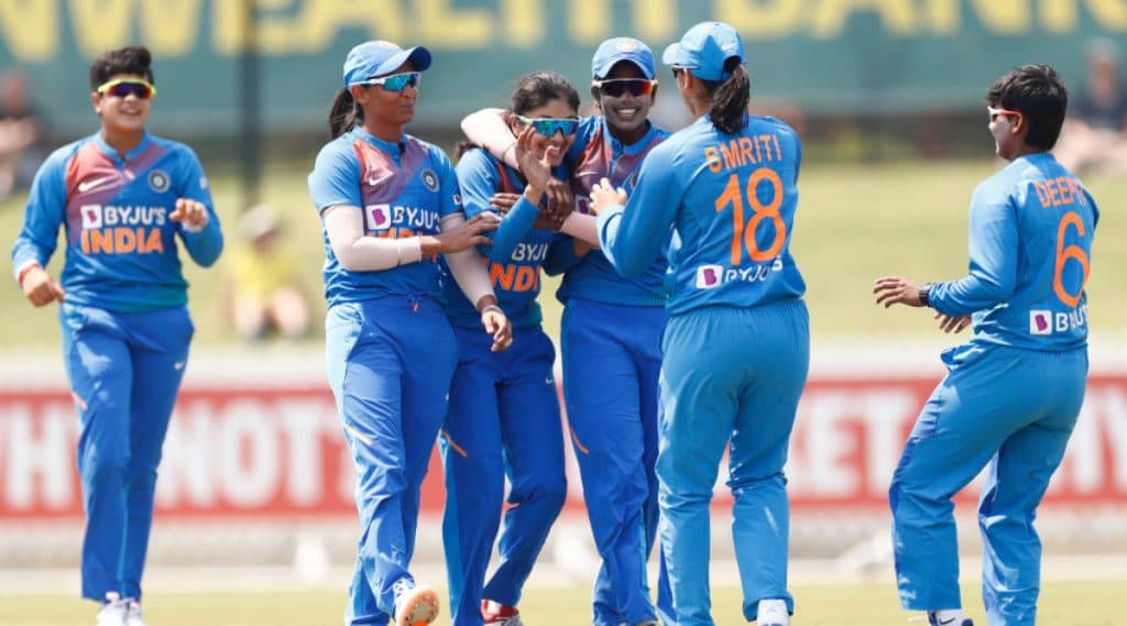 Women's T20 World Cup 2020: ब्रिस्बेनमध्ये भारताचा थरारक विजय, वेस्ट इंडिजविरुद्ध 2 धावांनी जिंकला पहिला सराव सामना Women's T20 World Cup 2020: ब्रिस्बेनमध्ये भारताचा थरारक विजय, वेस्ट इंडिजविरुद्ध 2 धावांनी जिंकला पहिला सराव सामना