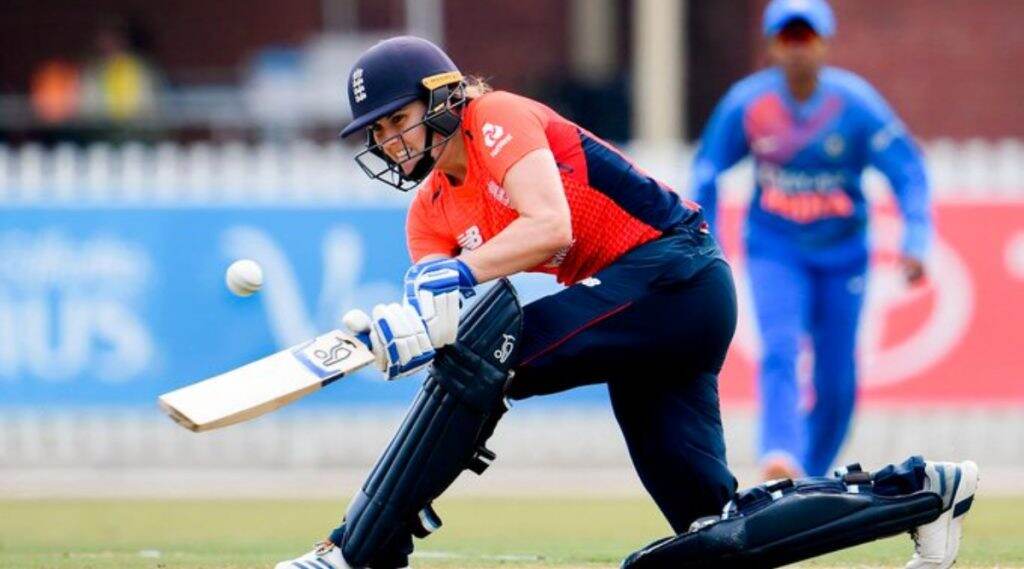 Women's T20I Tri-Series 2020: भारत महिला टीमचा सलग दुसरा पराभव, नताली सिवर च्या अर्धशतकाच्या जोरावर इंग्लंडने 4 विकेटने जिंकला सामना Women's T20I Tri-Series 2020: भारत महिला टीमचा सलग दुसरा पराभव, नताली सिवर च्या अर्धशतकाच्या जोरावर इंग्लंडने 4 विकेटने जिंकला सामना