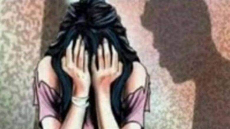 धक्कादायक! सत्संगच्या नावाखाली महिलांना जाळ्यात ओढून साधूने केली 5 लग्ने; नशेचे इंजेक्शन देऊन बायकांना वेश्याव्यवसाय करण्यास जबरदस्ती धक्कादायक! सत्संगच्या नावाखाली महिलांना जाळ्यात ओढून साधूने केली 5 लग्ने; नशेचे इंजेक्शन देऊन बायकांना वेश्याव्यवसाय करण्यास जबरदस्ती