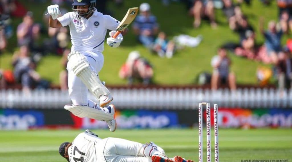 IND vs NZ 1st Test: एजाज पटेल च्या डायरेक्ट थ्रो ने रिषभ पंत झाला रनआऊट, अजिंक्य रहाणे वर Netizens ने केली टीका (Video) IND vs NZ 1st Test: एजाज पटेल च्या डायरेक्ट थ्रो ने रिषभ पंत झाला रनआऊट, अजिंक्य रहाणे वर Netizens ने केली टीका (Video)