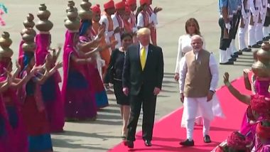 ‘Namaste Trump’ Live Streaming on DD News: अहमदाबाद येथील मोटेरा स्टेडियम वरून पंतप्रधान नरेंद्र मोदी आणि अमेरिकन राष्ट्राध्यक्ष डोनाल्ड ट्र्म्प यांच्या भाषणाचे इथे  पहा थेट प्रक्षेपण