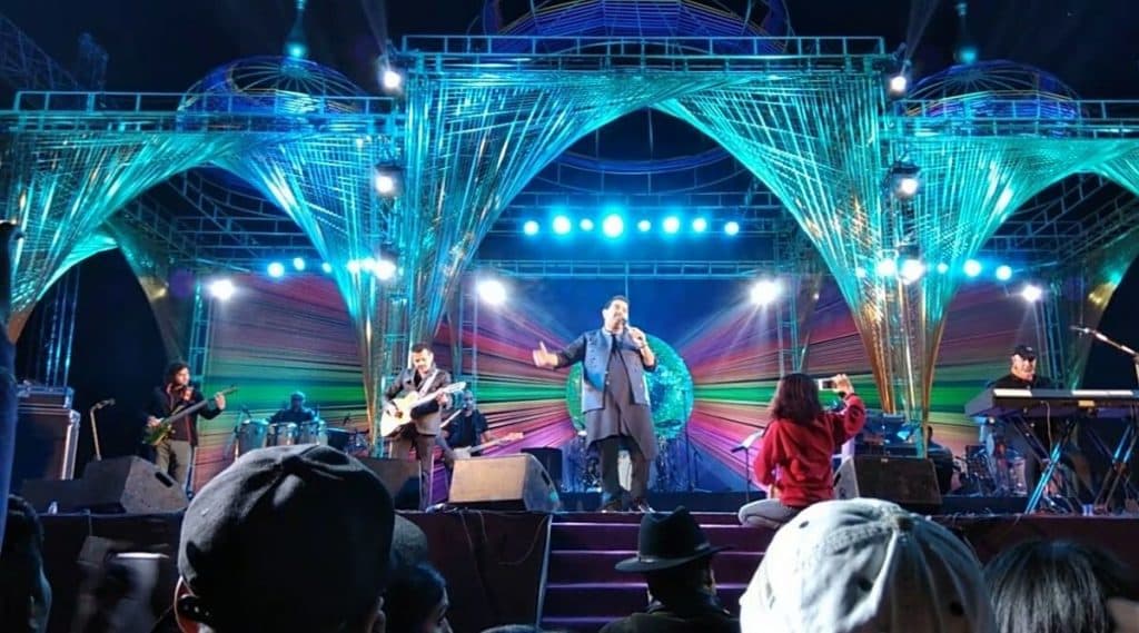 Udaipur World Music Festival 2020: उदयपुर येथे आजपासून सुरु होणार भारतातील सर्वात मोठा 'संगीत महोत्सव'; 20 देशांतील 150 हून अधिक संगीतकार होणार सहभागी Udaipur World Music Festival 2020: उदयपुर येथे आजपासून सुरु होणार भारतातील सर्वात मोठा 'संगीत महोत्सव'; 20 देशांतील 150 हून अधिक संगीतकार होणार सहभागी