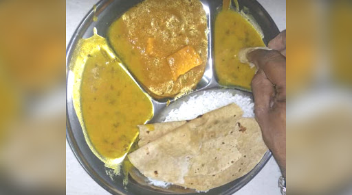 कोरोना विषाणूच्या पार्श्वभूमीवर पुढील 3 महिने 5 रुपयांमध्ये मिळणार शिवभोजन थाळी; छगन भुजबळ यांची माहिती  