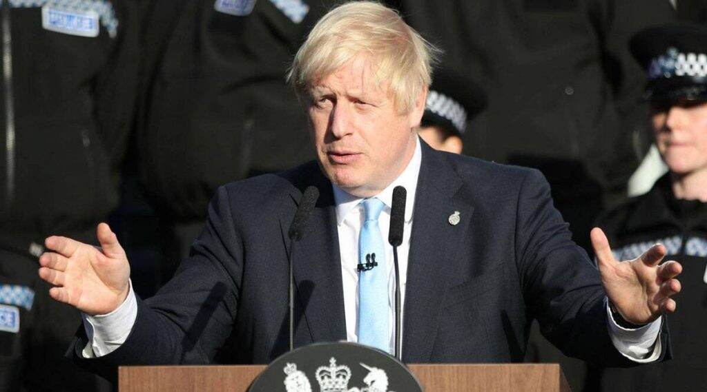 United Kingdom Second Wave of Coronavirus Cases: ब्रिटनमध्ये कोरोना व्हायरसची दुसरी लाट; PM Boris Johnson यांनी पुढील 6 महिन्यांसाठी लागू केले नवे निर्बंध United Kingdom Second Wave of Coronavirus Cases: ब्रिटनमध्ये कोरोना व्हायरसची दुसरी लाट; PM Boris Johnson यांनी पुढील 6 महिन्यांसाठी लागू केले नवे निर्बंध