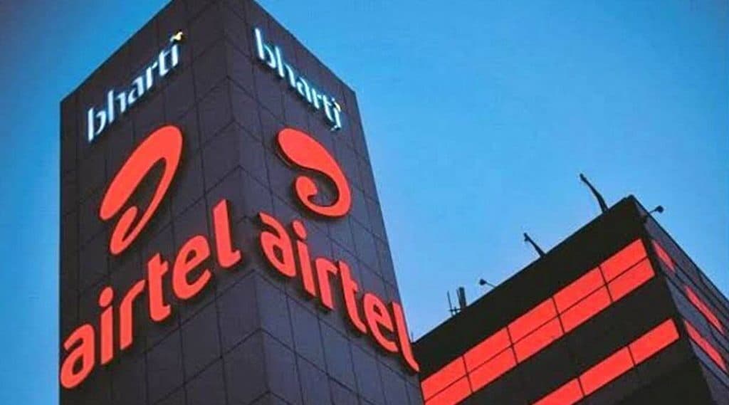 लॉकडाऊनच्या काळात Airtel कडून 8 कोटी ग्राहकांना मोठी भेट; वाढवली प्रीपेड योजनेची वैधता व मिळणार मोफत टॉकटाईम लॉकडाऊनच्या काळात Airtel कडून 8 कोटी ग्राहकांना मोठी भेट; वाढवली प्रीपेड योजनेची वैधता व मिळणार मोफत टॉकटाईम