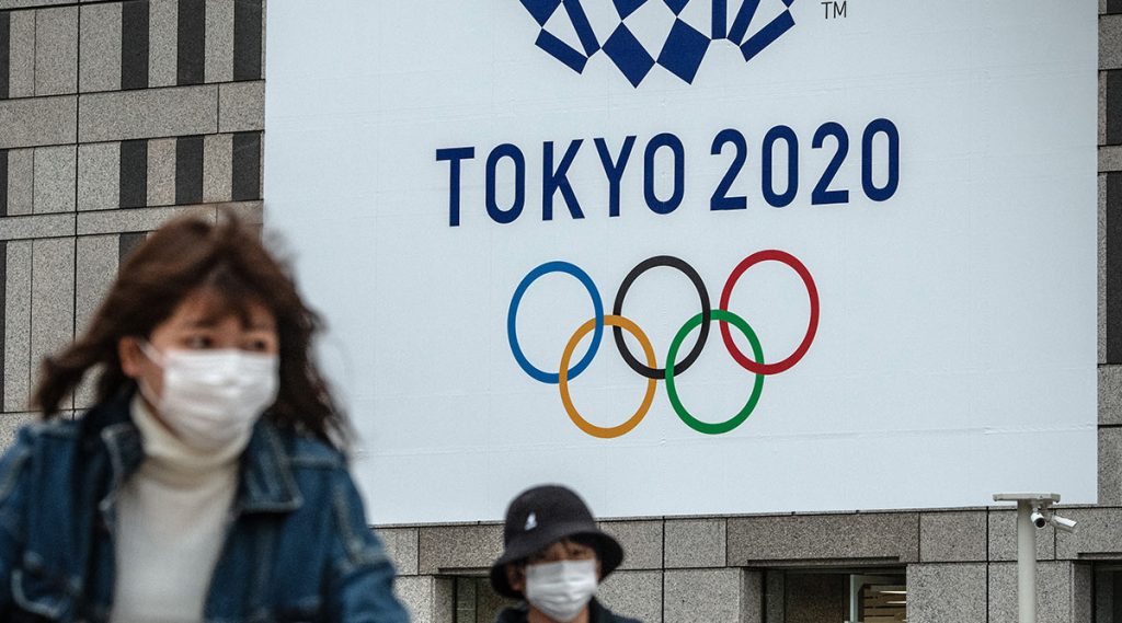 Tokyo Olympics: टोकियो मेडिकल असोसिएशनने पंतप्रधान Yoshihide Suga यांना पात्र लिहून ऑलिम्पिक रद्द करण्याची केली मागणी