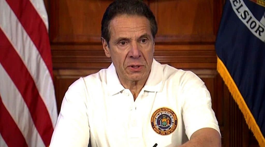 Coronavirus: 'शक्य असेल तर कृपया आम्हाला मदत करा'; न्यूयॉर्कचे गव्हर्नर Andrew Cuomo यांची वैद्यकीय कर्मचाऱ्यांना भावनिक साद Coronavirus: 'शक्य असेल तर कृपया आम्हाला मदत करा'; न्यूयॉर्कचे गव्हर्नर Andrew Cuomo यांची वैद्यकीय कर्मचाऱ्यांना भावनिक साद