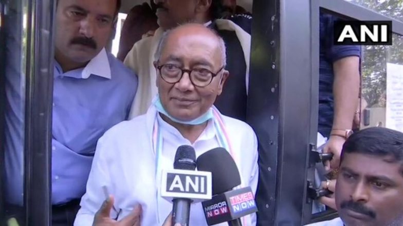 MP Political Crisis: बंगळूरु येथे हॉटेल बाहेर आंदोलनासाठी बसलेल्या दिग्विजय सिंह यांना पोलिसांकडून अटक