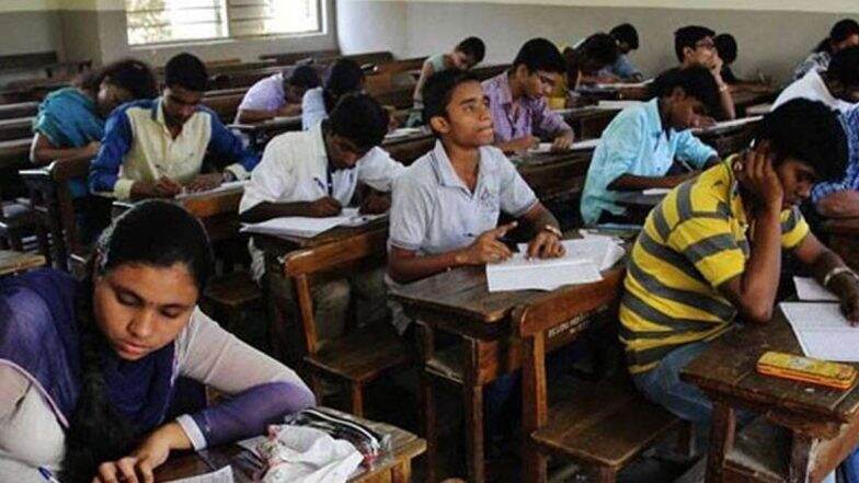 Maharashtra Board SSC HSC Exam Dates 2021: 12 वी ची परीक्षा 23 एप्रिल, 10 वी परीक्षा 29 एप्रिल पासून सुरू होणार; शिक्षणमंत्री वर्षा गायकवाड यांची माहिती