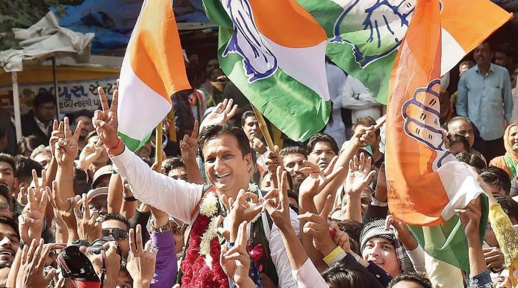 Congress Working Committee: काँग्रेस पक्षात मोठे फेरबदल, CWC मध्ये नव्या चेहऱ्यांना संधी, दिग्गजांना डच्चू Congress Working Committee: काँग्रेस पक्षात मोठे फेरबदल, CWC मध्ये नव्या चेहऱ्यांना संधी, दिग्गजांना डच्चू