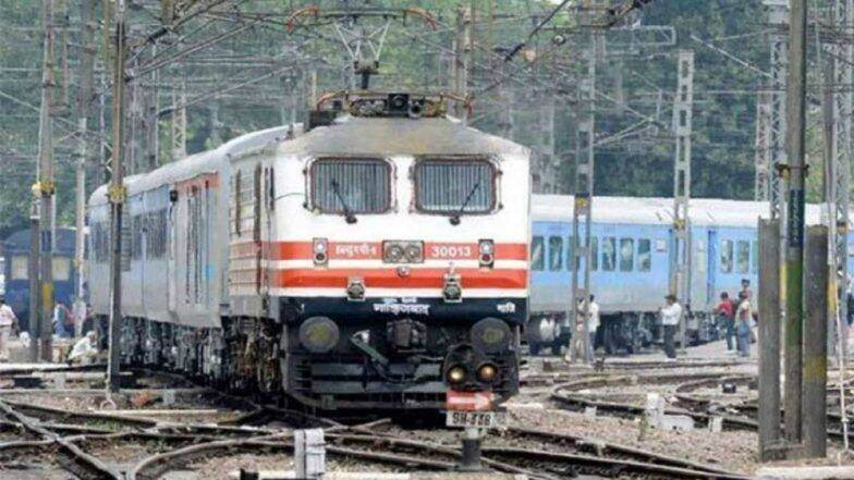 22 मे पासून रेल्वे तिकीट बुकींग सुरु; पोस्ट ऑफिस, यात्री तिकीट सुविधा केंद्रासह येथे मिळणार तिकीट बुकींग आणि रद्द करण्याची सुविधा 22 मे पासून रेल्वे तिकीट बुकींग सुरु; पोस्ट ऑफिस, यात्री तिकीट सुविधा केंद्रासह येथे मिळणार तिकीट बुकींग आणि रद्द करण्याची सुविधा