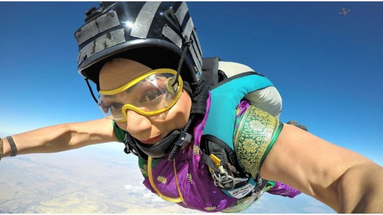 Saree Challenge: Skydiver शितल महाजन यांचे साडी चॅलेंज, फोटो पाहू फॉलोअर्स थक्क