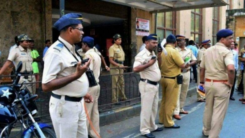 Coronavirus Cases In Maharashtra Police: गेल्या 48 तासात 222 पोलिस कर्मचाऱ्यांना कोरोना विषाणूची लागण, तर 3 जणांचा मृत्यू
