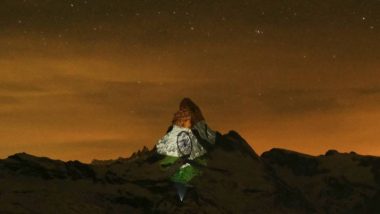 Coronavirus विरूद्धच्या लढाईत एकत्र असल्याचा संदेश देण्यासाठी स्वित्झर्लंड मधील Matterhorn Mountain वर भारताच्या तिरंग्याची रोषणाई