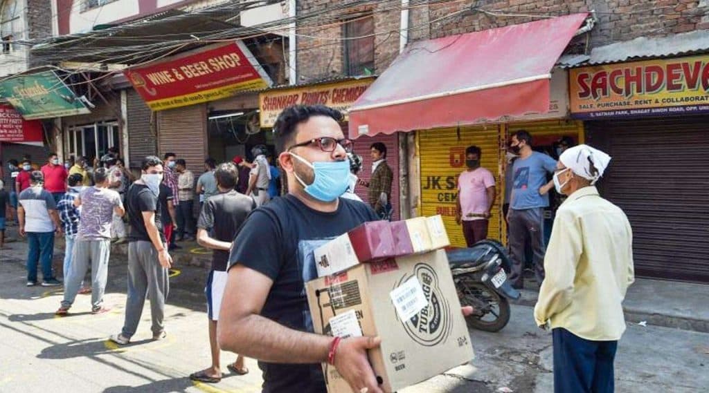 BMC: मुंबईत उद्यापासून दारूचे दुकान बंद; केवळ किराणा दुकाने, मेडिकल यांसारख्या जीवनाश्यक वस्तूंचे दुकाने राहणार सुरु BMC: मुंबईत उद्यापासून दारूचे दुकान बंद; केवळ किराणा दुकाने, मेडिकल यांसारख्या जीवनाश्यक वस्तूंचे दुकाने राहणार सुरु