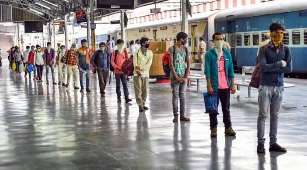 भारतीय रेल्वेने प्रसिद्ध केली 1 जून पासून धावणाऱ्या 200 गाड्यांची यादी; कर्नाटकमध्ये सुरु होणार राज्यांतर्गत Train Service, जाणून घ्या प्रवासाचे नियम भारतीय रेल्वेने प्रसिद्ध केली 1 जून पासून धावणाऱ्या 200 गाड्यांची यादी; कर्नाटकमध्ये सुरु होणार राज्यांतर्गत Train Service, जाणून घ्या प्रवासाचे नियम