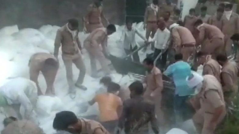 धक्कादायक! उत्तर प्रदेश च्या मिहौली राष्ट्रीय महामार्गावर भीषण अपघात, 23 मजूर ठार तर 15 जण गंभीर जखमी