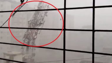 Video: मोबाईल टॉवर इमारतीवर कोसळला; वादळी वाऱ्यासह जोरदार पाऊस, पुणे येथील घटना