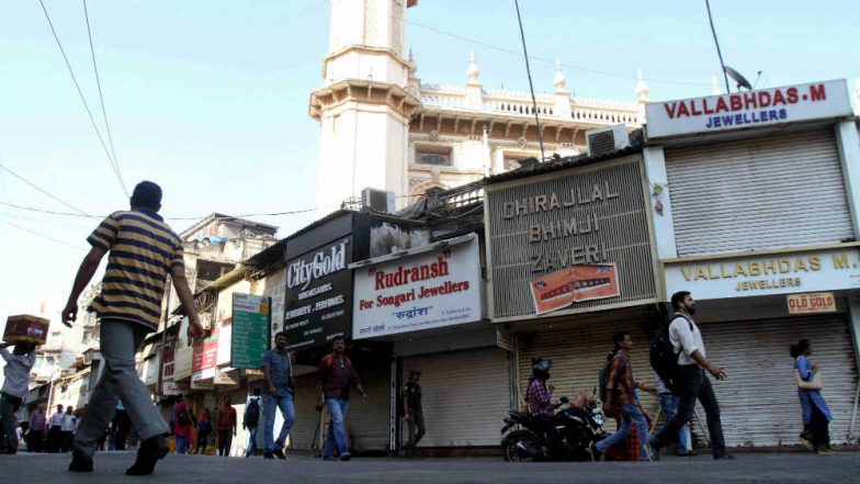 Marathi Signboards: दुकानांवर मराठी फलक न लावल्यास सोमवारपासून होणार कारवाई; BMC चा इशारा