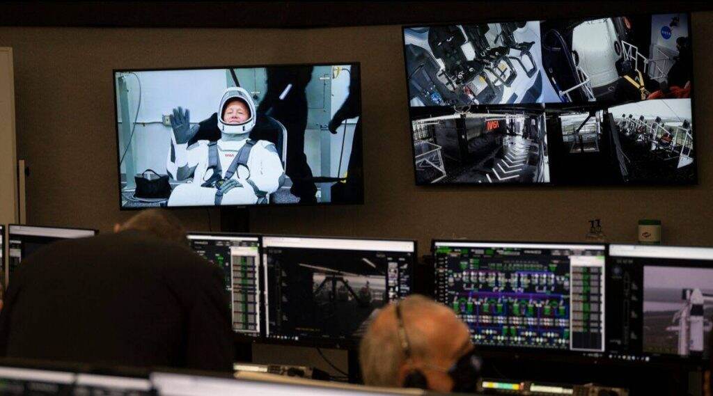 NASA चं ऐतिहासिक SpaceX रॉकेट लॉन्चिग खराब वातावरणामुळे रद्द; 30 मे दिवशी पुन्हा केले जाणार प्रयत्न NASA चं ऐतिहासिक SpaceX रॉकेट लॉन्चिग खराब वातावरणामुळे रद्द; 30 मे दिवशी पुन्हा केले जाणार प्रयत्न