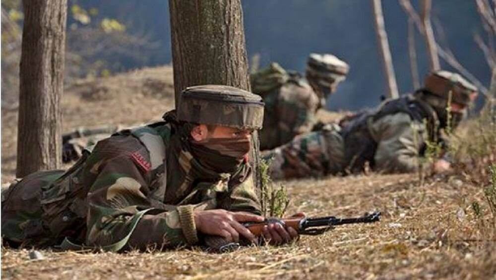 जम्मू काश्मीर: त्राल येथे सुरक्षा रक्षक आणि दहशतावाद्यांमध्ये झालेल्या चकमकीत 1 दहशतवाद्याचा खात्मा; शोधमोहिम सुरु जम्मू काश्मीर: त्राल येथे सुरक्षा रक्षक आणि दहशतावाद्यांमध्ये झालेल्या चकमकीत 1 दहशतवाद्याचा खात्मा; शोधमोहिम सुरु
